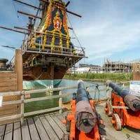 Batavialand is a museum in Lelystad where you can find out how people built wooden sailing ships 400 years ago. Board the spectacular VOC ship the Batavia, dive into the history of Flevoland, and experience the stories of the pioneers.