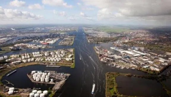 aerial view Port of Amsterdam energy
#bizenergycleantech,  business
aerial view over port energy facilities