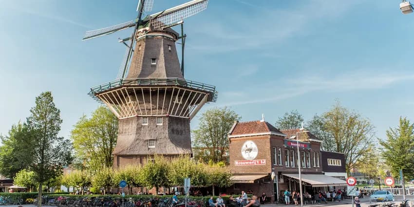 Brouwerij 't IJ brewery windmill and beer garden