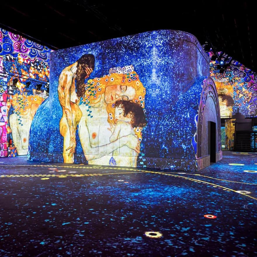 Fabrique des Lumières at Westerpark - Gustav Klimt exhibition.