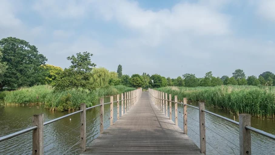 Watergraafsmeer Park Frankendael bridge