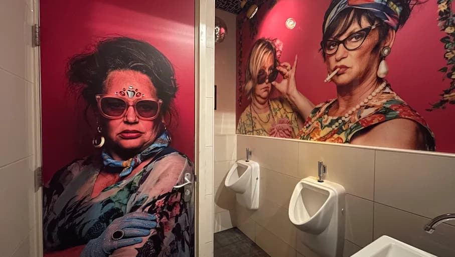 Bar Baarsch toilet
