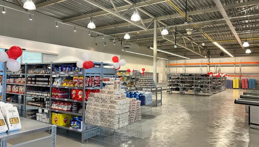 Novitalia Italian food center interior