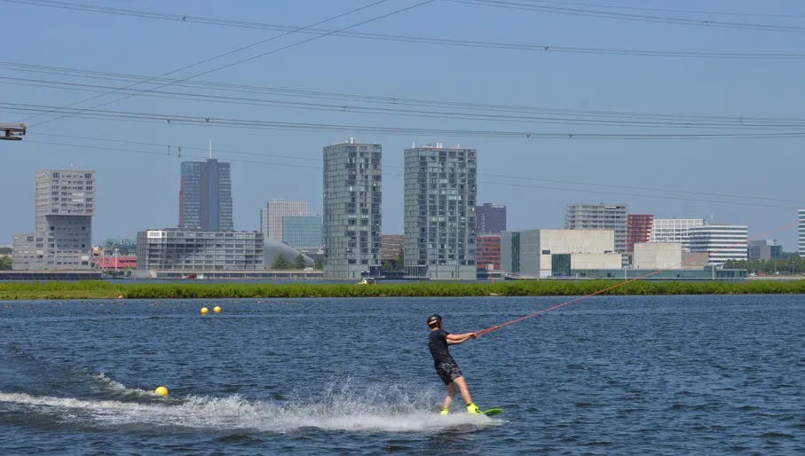 Water skiing wakeboarding in Almere