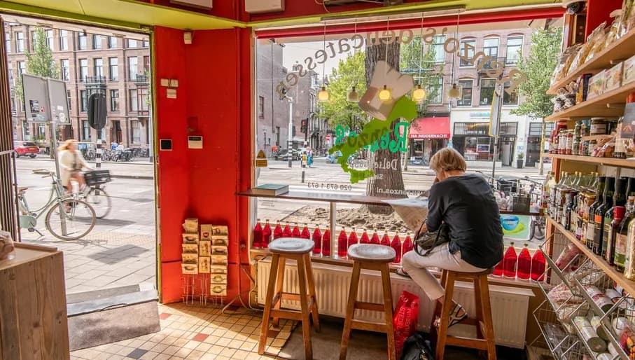 Renzo's Delicatessen Van Baerlestraat deli