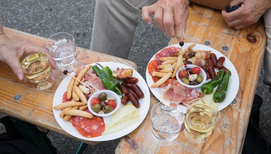 Pure Markt food and drinks