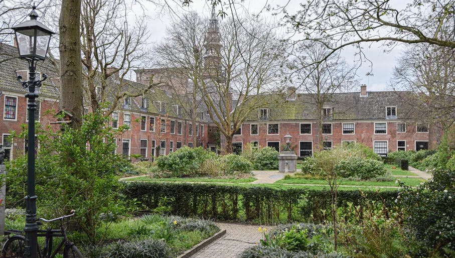 Courtyard at Proveniershuis