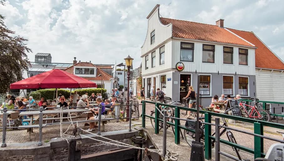 Café 't Sluisje Nieuwendammerdijk