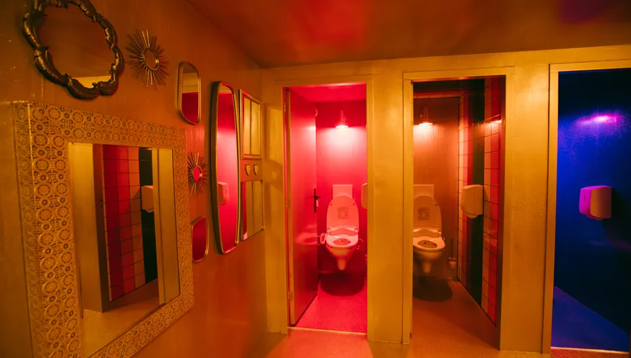Duke of Tokyo toilet