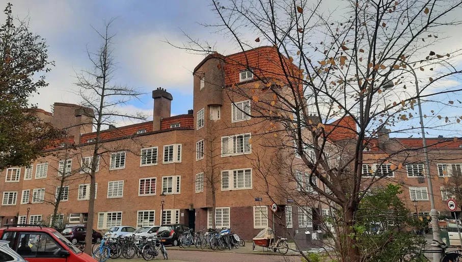 Amsterdamse School architecture in De Pijp