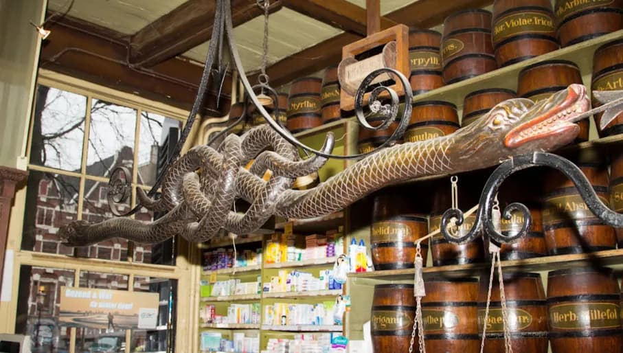 Jacob Hooy & Co interior