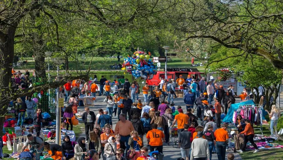Koningsdag or King's Day is a national holiday in the Kingdom of the Netherlands. Celebrated on 27 April, the date marks the birth of King Willem-Alexander.
Celebrations: Partying, wearing orange costumes, flea markets, concerts, and traditional local gatherings.